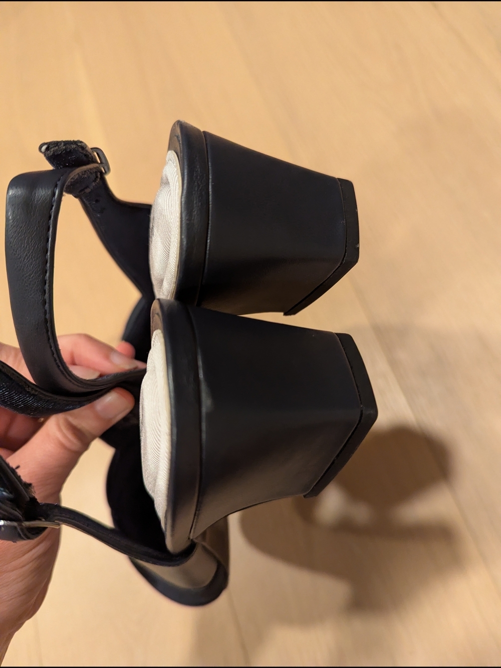 Easy Street Women's Navy Slingback Pumps - Picture 6 of 11
